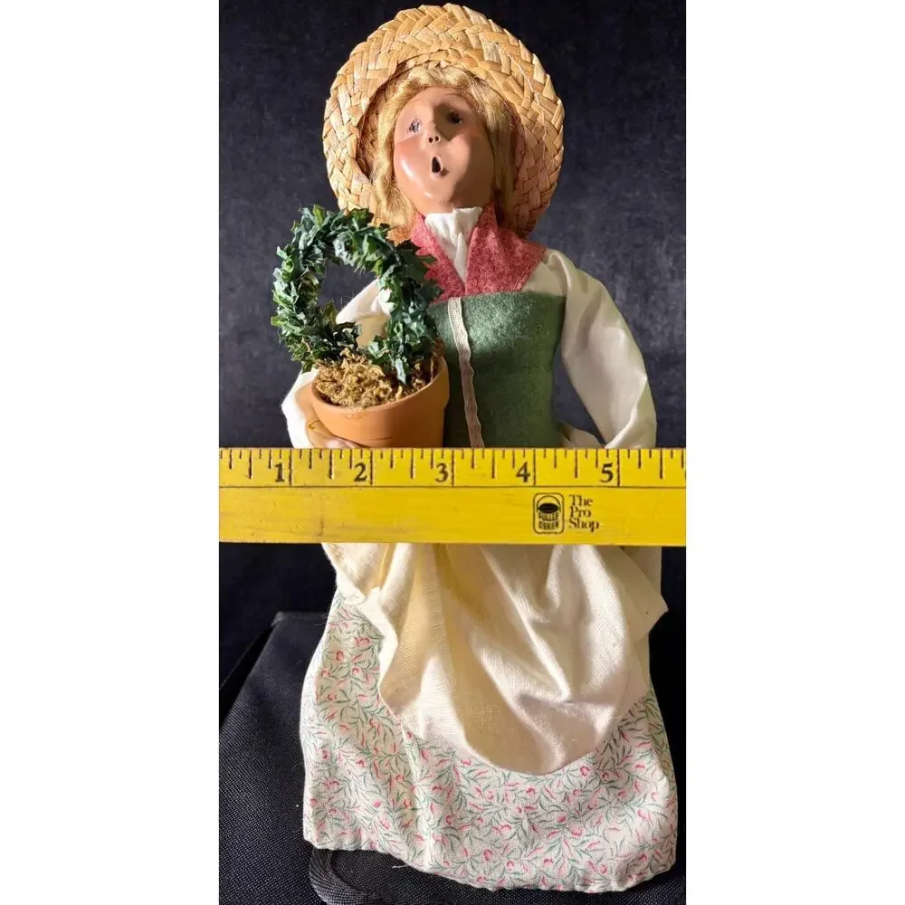 Byers Choice Williamsburg Colonial Woman With Topiary Signed and Dated 2001